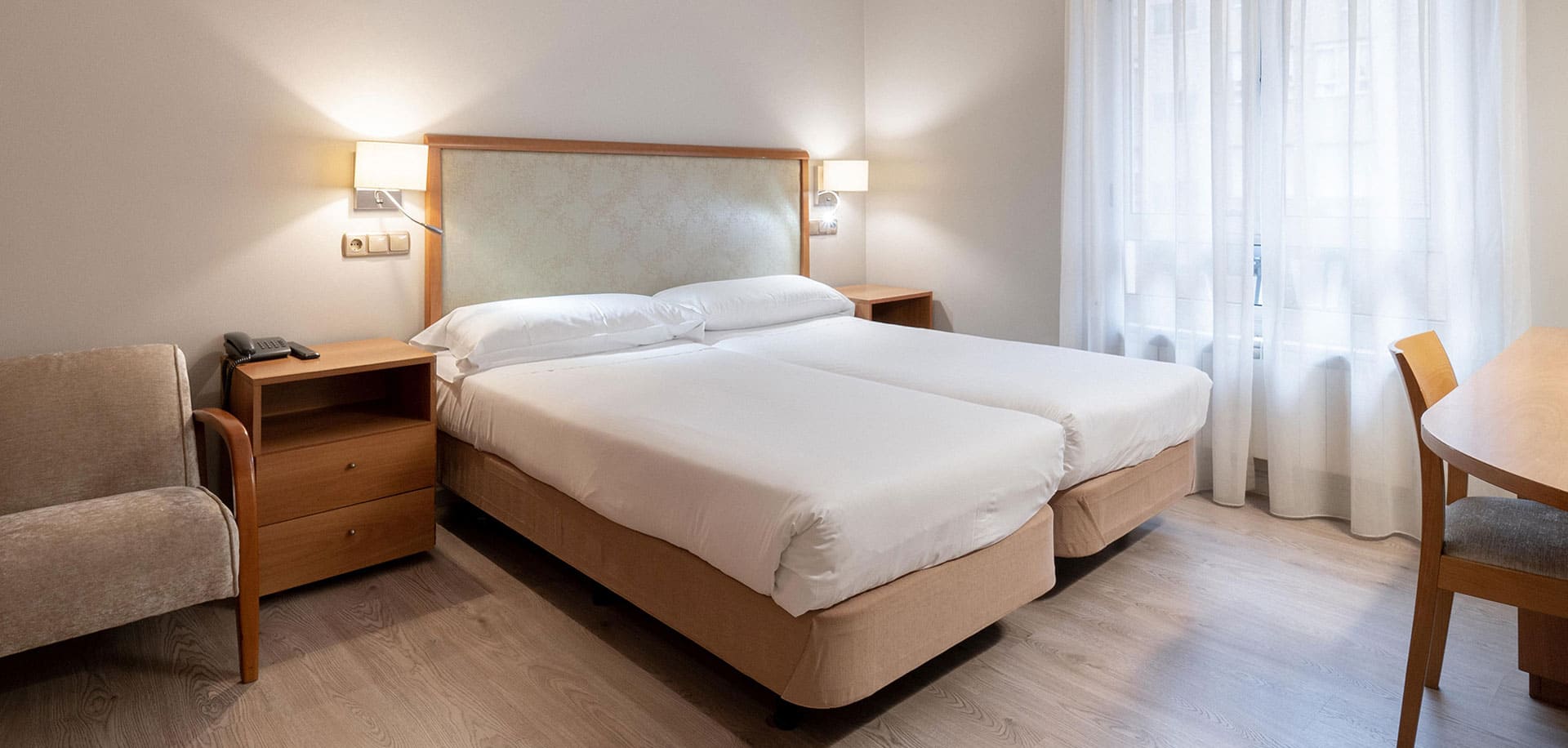 Habitación doble con dos camas de 90cm en Hotel Carreño